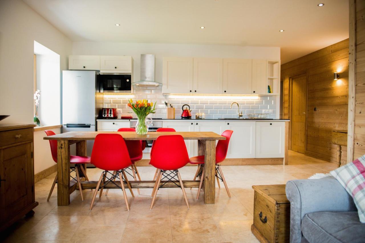 'Petite Ferme Les Bouts' Apt, sleeps 6, Nr Morzine La Cote d'Arbroz Extérieur photo